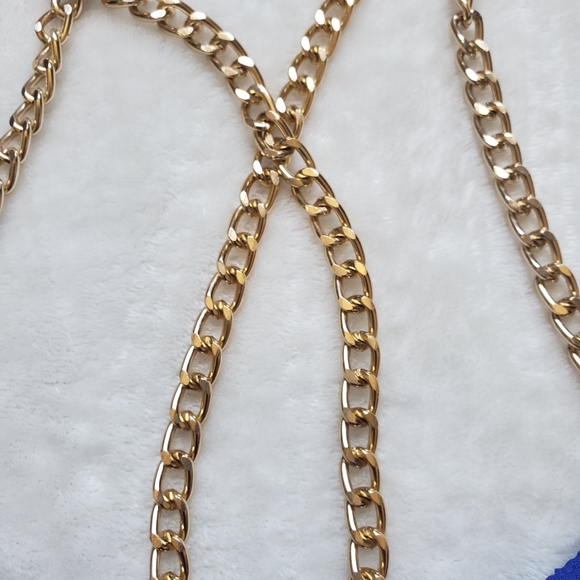 Electric blue blouse with gold colored chain. - Picture 3 of 6